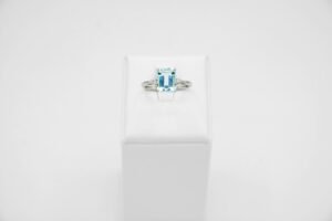 ANELLO DIAMANTE E ACQUAMARINA