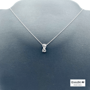 Girocollo oro bianco con in infinito diamanti