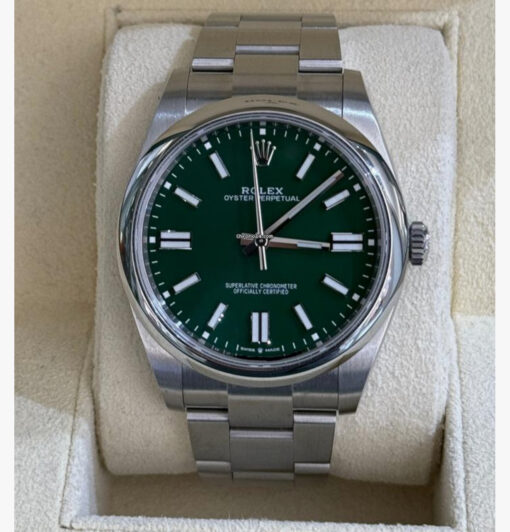 Rolex Oyster Perpetual 41 Certified Verde green del 2021 full set top condition con documenti e scatola