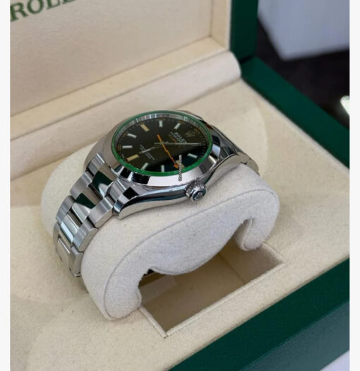 Rolex Milgauss Certified del 2020 Italia vetro verde quadrante nero full set top condition con documenti - Image 4