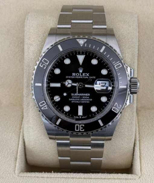 Rolex Submariner Date 41mm del 2023 full set top condition con documenti e scatola Rolex