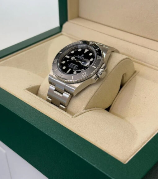 Rolex Submariner Date 41mm del 2023 full set top condition con documenti e scatola Rolex - Image 3