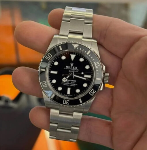 Rolex Submariner (No Date) 41mm No-date del 2023 full set top condition con documenti e scatola Rolex