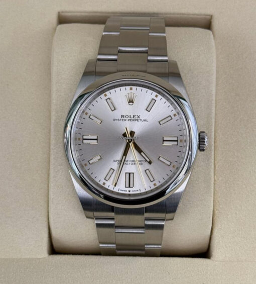 Rolex Oyster Perpetual 41 NUOVO 2025 full set con documenti e scatola Rolex