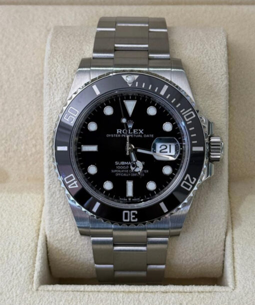 Rolex Submariner Date 41mm del 2022 full set top condition con documenti e scatola Rolex