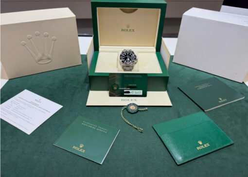 Rolex Submariner Date 41mm del 2022 full set top condition con documenti e scatola Rolex - Image 2