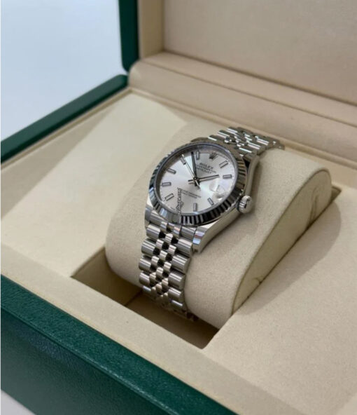 Rolex Datejust 31 NUOVO 2025 Marzo quadrante argento full set con documenti e scatola Rolex - Image 3