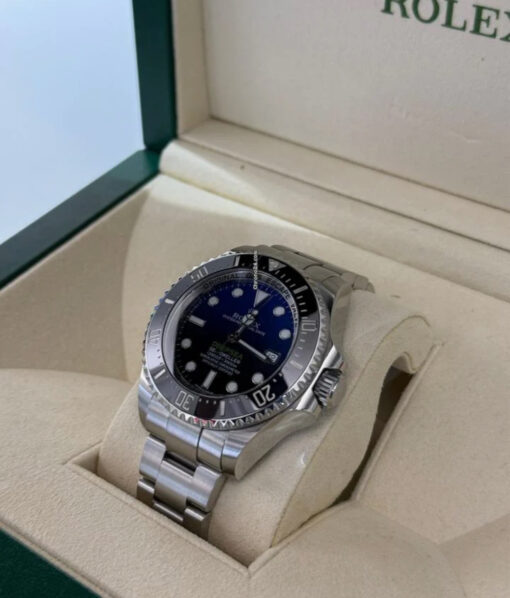 Rolex Sea-Dweller Deepsea D-blue James Cameron del 2015 Italia con revisione fatta Dicembre 2024 - Image 3