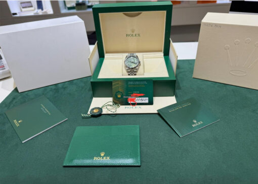Rolex Datejust 36 green Palm motif dial del 2022 full set excellent condition con documenti - Image 2