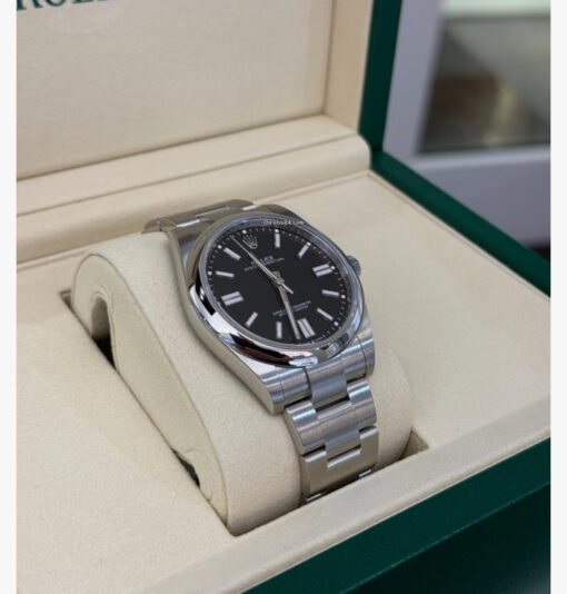 Rolex Oyster Perpetual 41 nero NUOVO 2025 Marzo full set con documenti e scatola Rolex - Image 3