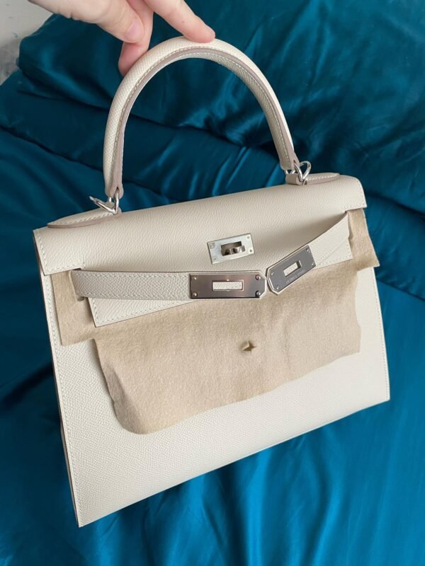 Hermès Kelly 28 sellier veau  pellame epsom NUOVA 2025 Maggio seriale K color Craie panna con hardware palladio