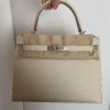 Hermès Kelly 28 sellier veau  pellame epsom NUOVA 2025 Maggio seriale K color Craie panna con hardware palladio
