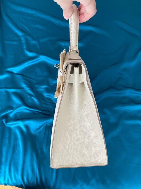 Hermès Kelly 28 sellier veau  pellame epsom NUOVA 2025 Maggio seriale K color Craie panna con hardware palladio