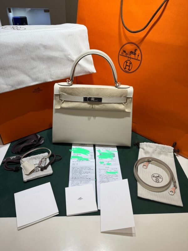 Hermès Kelly 28 sellier veau  pellame epsom NUOVA 2025 Maggio seriale K color Craie panna con hardware palladio