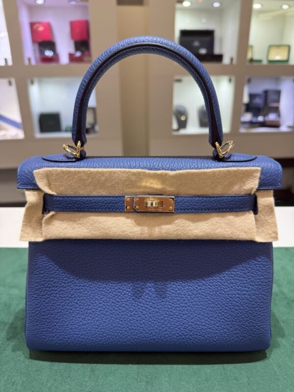 Hermès Kelly 25 retourne veau  pellame togo NUOVA 2025 Aprile seriale K color blue con hardware hardware Permabrass color oro caldo