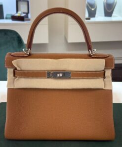 Hermès Kelly 28 retourne veau  pellame togo NUOVA 2025 Aprile color gold ( marrone )