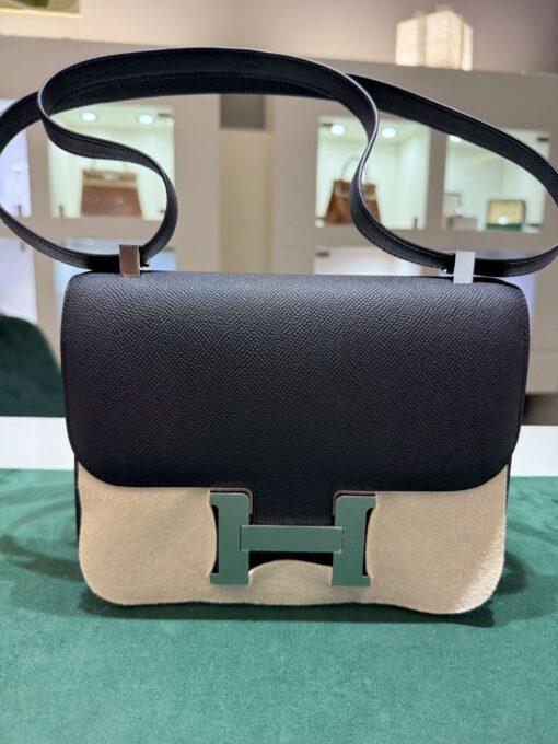 Hermès Sac Costance 1-24 veau epsom 89 noir  Nuova 29 Maggio 2025 seriale K - Image 5