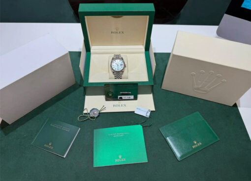 Rolex Datejust 41 MOP DIAL Madreperla in diamanti del 2023 Italia full set top condition - Image 2