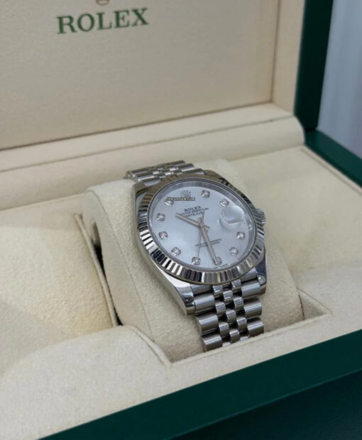 Rolex Datejust 41 MOP DIAL Madreperla in diamanti del 2023 Italia full set top condition - Image 3