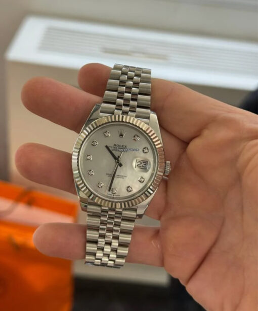Rolex Datejust 41 MOP DIAL Madreperla in diamanti del 2023 Italia full set top condition - Image 4