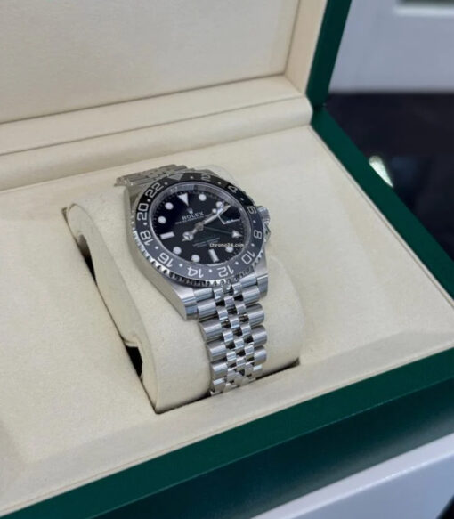Rolex GMT-Master II NUOVO 2025 Jubilee Italia full set con documenti scatola Bruce wayne - Image 3