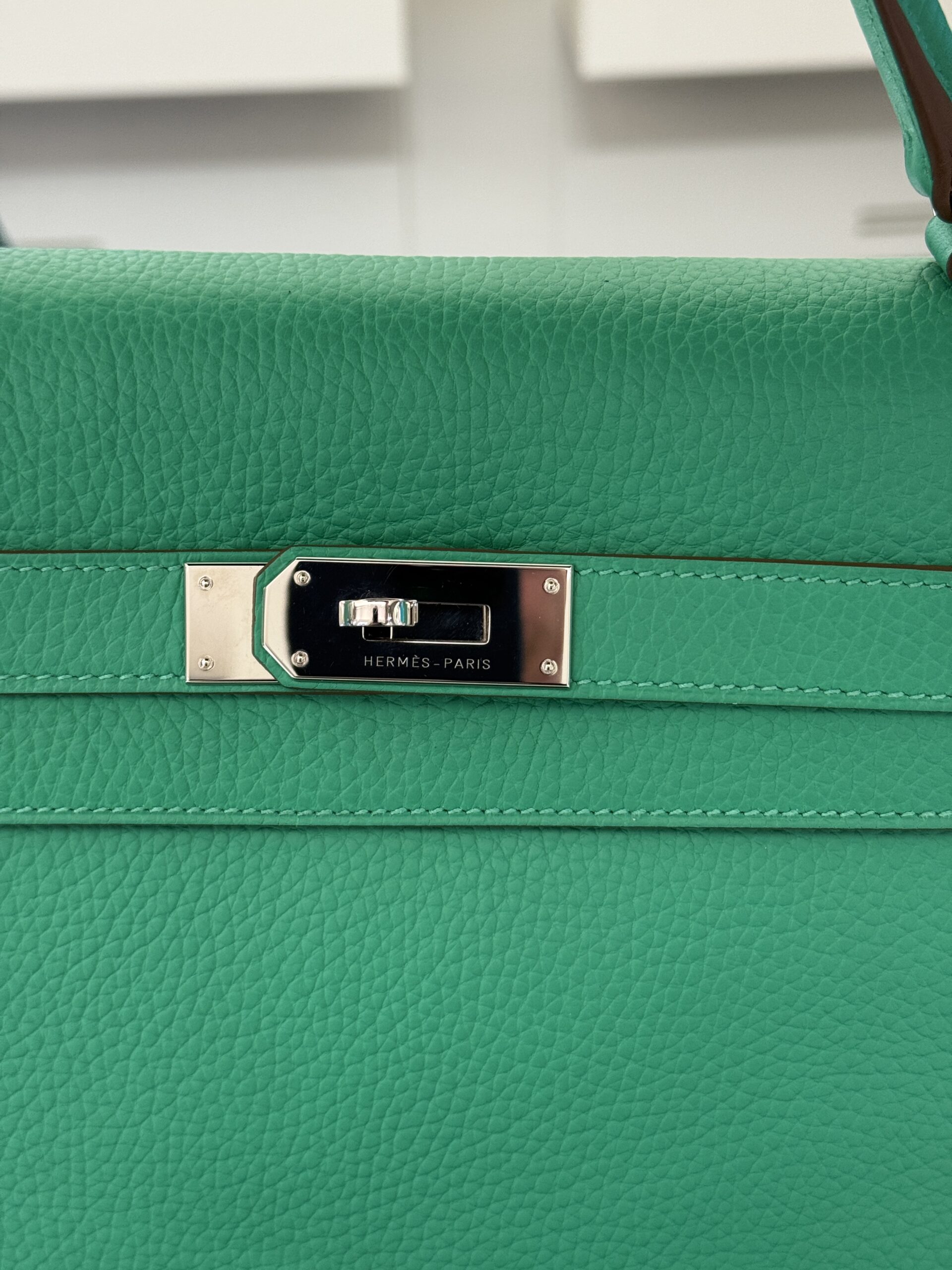 Hermès kelly 40 retourne veau pellame togo second hand color vert ment ( verde ) - Image 5