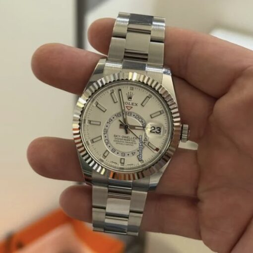Rolex Sky-Dweller Bianco white del 2022 full set top condition con documenti e scatola Rolex - Image 3