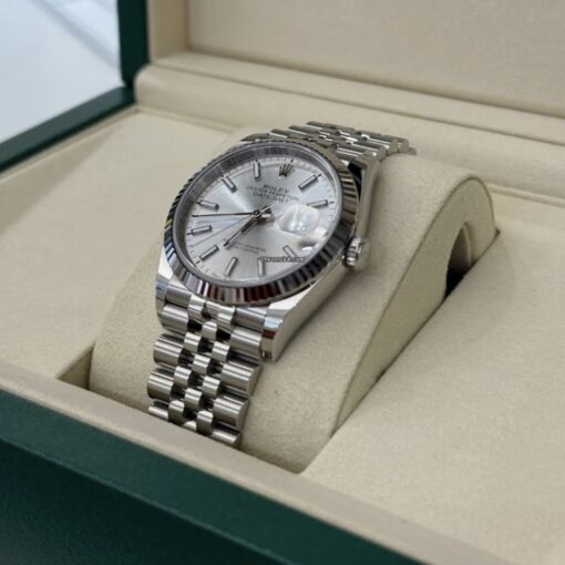 Rolex Datejust 36 NUOVO 2025 Italia Jubilee quadrante argentè full set con documenti e scatola - Image 2