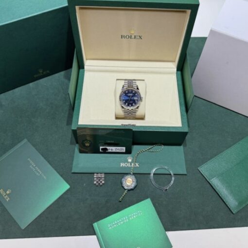 Rolex Datejust 41 Blu indici NUOVO 2025 Italia Jubilee full set con documenti e scatola - Image 5