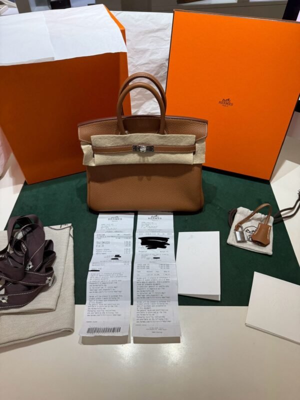 Hermès Birkin 25 retourne veau togo gold stampa K NUOVA 2025 colore gold hardware palladio full set con scontrino ufficiale Hermès pellicole stickers ovunque .