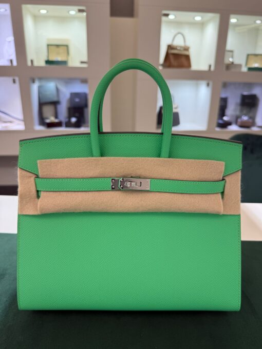 Hermès Birkin 25 sellier veau epsom vert comics stampa W NUOVA 2025 colore nuovo new color verde hardware palladio full set con scontrino ufficiale Hermès pellicole stickers ovunque .