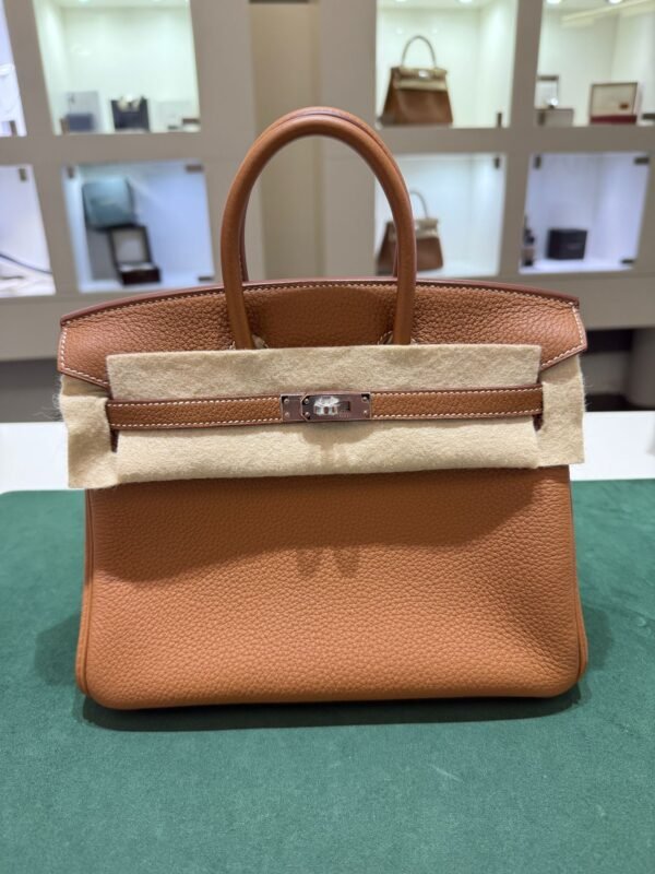 Hermès Birkin 25 retourne veau togo gold stampa K NUOVA 2025 colore gold hardware palladio full set con scontrino ufficiale Hermès pellicole stickers ovunque .