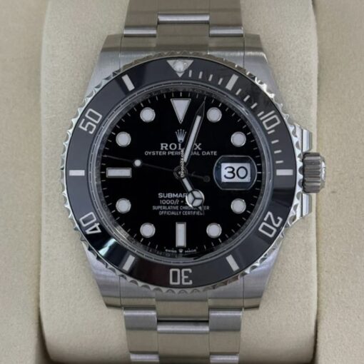 Rolex Submariner Date NUOVO 2025 Giugno 41mm new model full set documenti e scatola