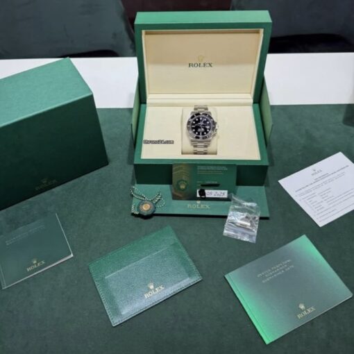 Rolex Submariner Date NUOVO 2025 Giugno 41mm new model full set documenti e scatola - Image 2