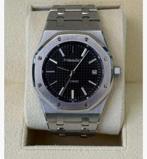 Audemars Piguet Royal Oak Selfwinding 39mm black dark del 2010 full set top condition con documenti e scatola