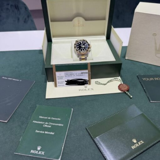 Rolex GMT-Master II del 2010 acciaio oro full set top condition con documenti e scatola Rolex - Image 2