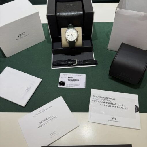 IWC Portuguese Chronograph del 2020 doppio cinturino originale full set excellent condition - Image 2