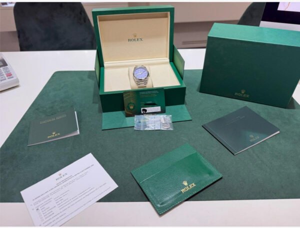 Rolex Oyster Perpetual 36 LAVANDA NUOVO 2025 Luglio Italia full set con documenti