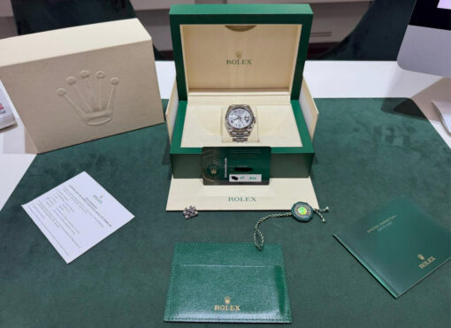 Rolex Datejust 41 Wimbledon del 2020 Jubilee full set top condition con documenti e scatola - Image 2