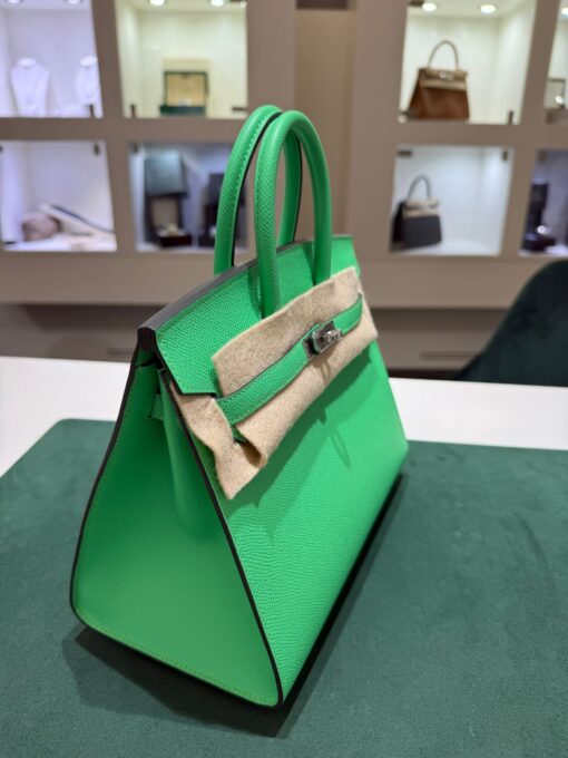 Hermès Birkin 25 sellier veau epsom vert comics stampa W NUOVA 2025 colore nuovo new color verde hardware palladio full set con scontrino ufficiale Hermès pellicole stickers ovunque . - Image 3