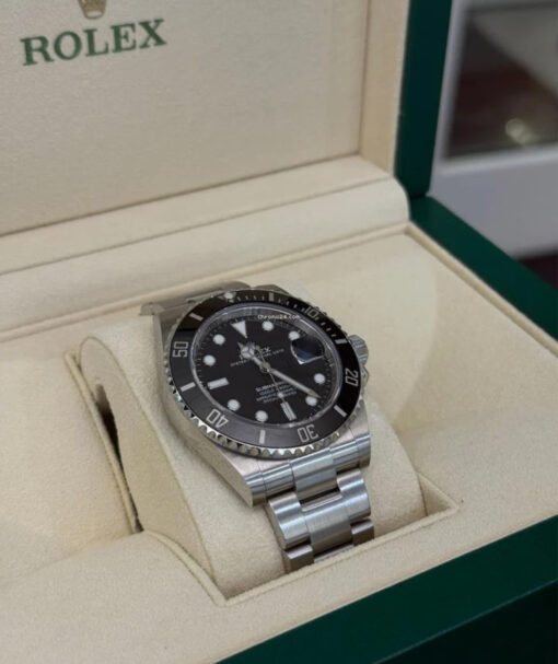 Rolex Submariner Date del 2021 Italia full set excellent condition con documenti e scatola - Image 2