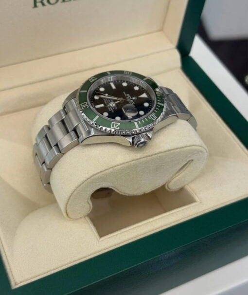 Rolex Submariner Date Kermit del 2010 Italia full set top condition con documenti e scatola Rolex - Image 4