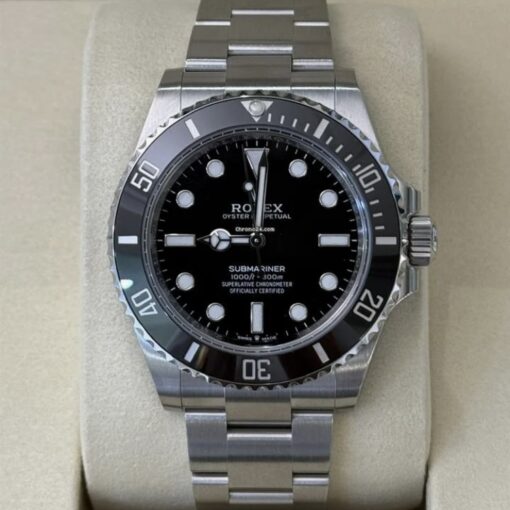 Rolex Submariner (No Date) 41mm No-date Black Watch NUOVO 2025 full set con documenti e scatola