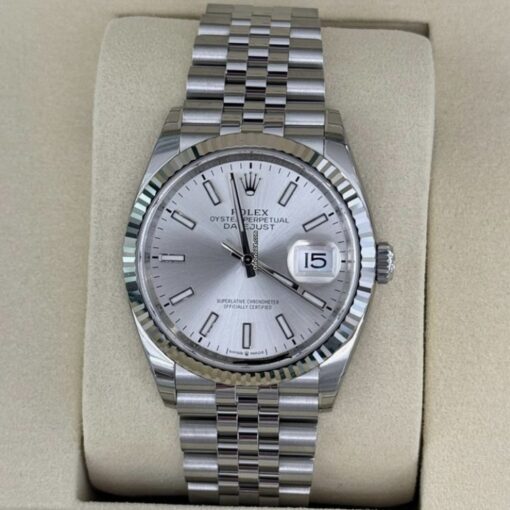 Rolex Datejust 36 NUOVO 2025 Jubilee quadrante argentè full stickers full set con documenti