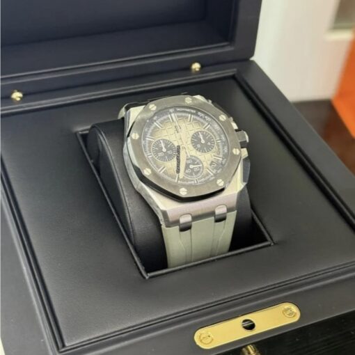 Audemars Piguet Royal Oak Offshore Chronograph 43mm smoked dial ( taupe ) del 2023 full set top condition - Image 4