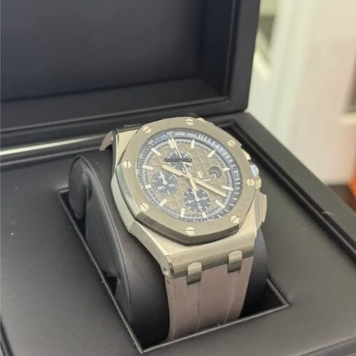Audemars Piguet Royal Oak Offshore Chronograph 44mm titanium del 2020 full set con documenti e scatola - Image 4