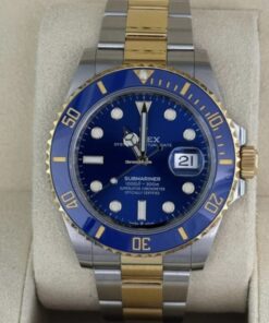 Rolex Submariner Date blu del 2022 Italia full set acciaio oro top condition con documenti