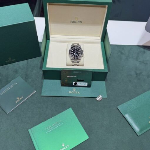 Rolex Submariner Date 41mm NUOVO 2025 Agosto Italia full set con documenti e scatola Rolex - Image 2