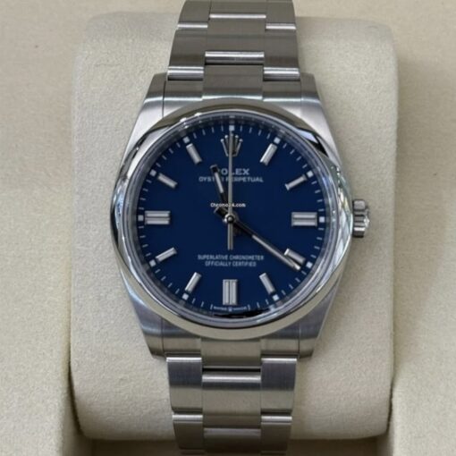Rolex Oyster Perpetual 36 NUOVO 2025 Agosto Italia quadrante new blu full set con documenti