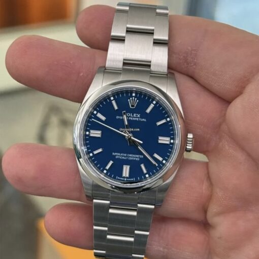 Rolex Oyster Perpetual 36 NUOVO 2025 Agosto Italia quadrante new blu full set con documenti - Image 4